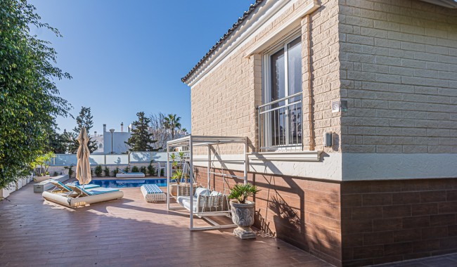 Resale - Villa - La Mata, Torrevieja - La Mata