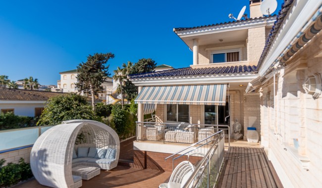 Resale - Villa - La Mata, Torrevieja - La Mata