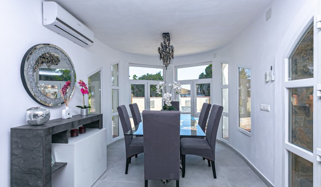 Resale - Villa - Campoamor - Lomas de Don Juan