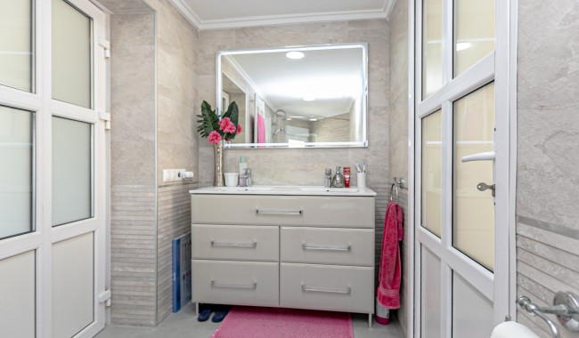 Resale - Villa - Campoamor - Lomas de Don Juan