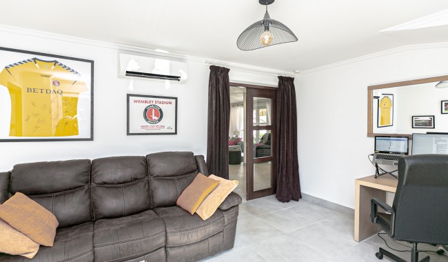 Resale - Villa - Campoamor - Lomas de Don Juan