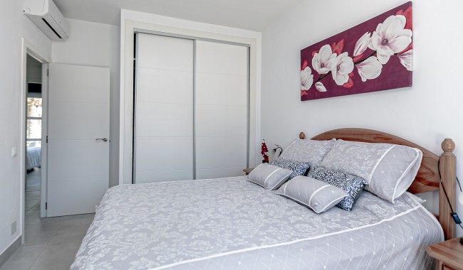 Resale - Villa - Campoamor - Lomas de Don Juan