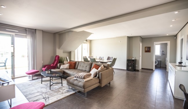 Resale - Apartment - Villamartín