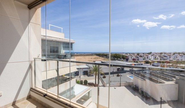Resale - Apartment - Villamartín