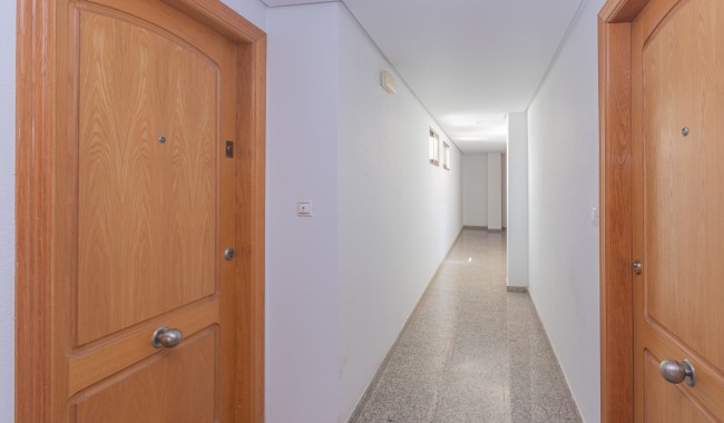 Resale - Apartment - Torrevieja - Beach