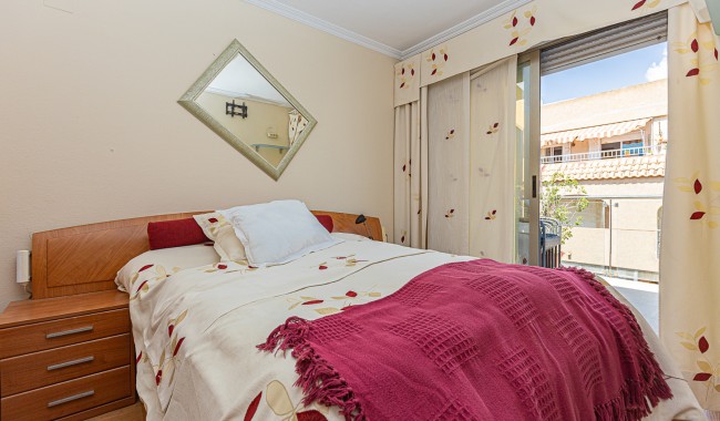 Resale - Apartment - Torrevieja - Beach