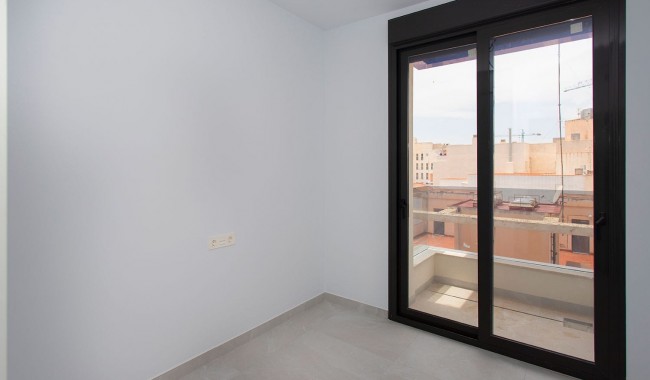 Resale - Apartment - Torrevieja - Beach