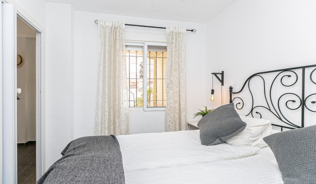 Resale - Townhouse - Torrevieja - Torretas
