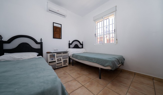 Segunda mano - Villa - Playa Flamenca - Sportcentre