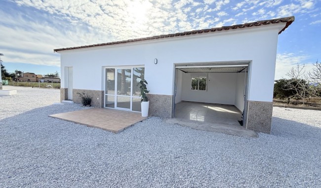 Begagnad - Finca - Dolores