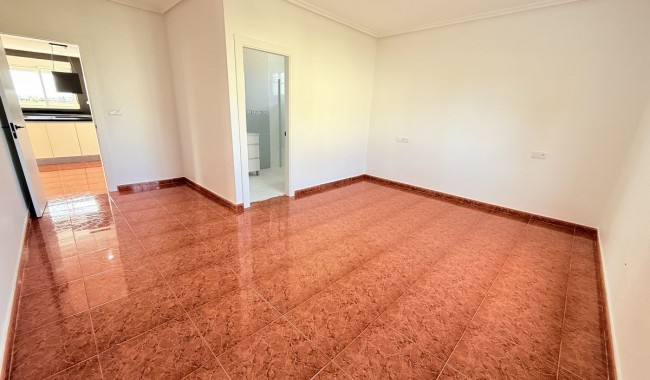 Begagnad - Finca - Dolores