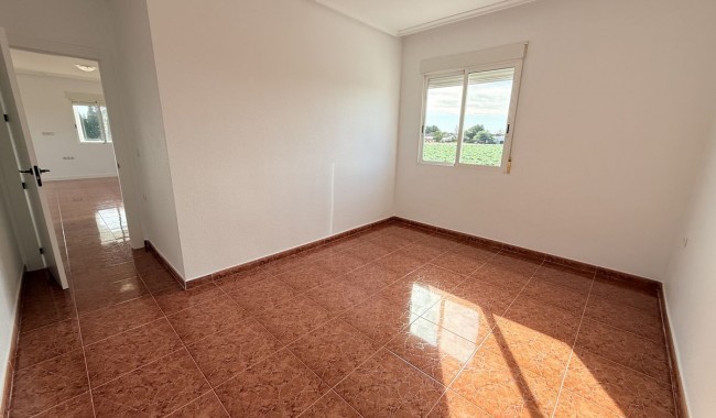 Begagnad - Finca - Dolores