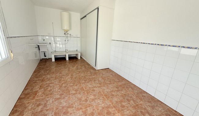 Begagnad - Finca - Dolores