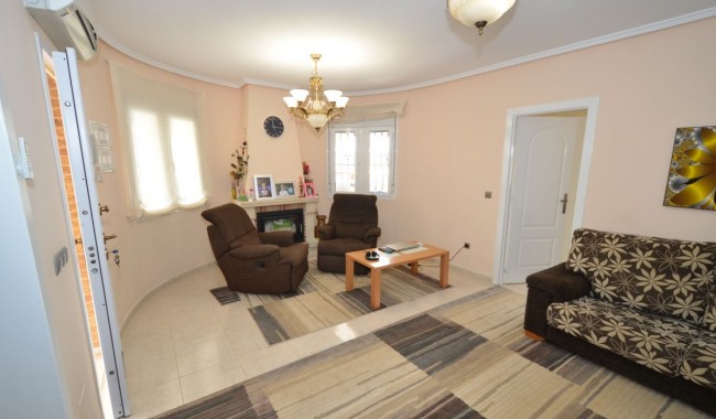Begagnad - Villa - Benijófar