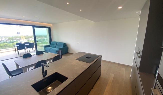 Resale - Apartment - Las Colinas Golf Resort