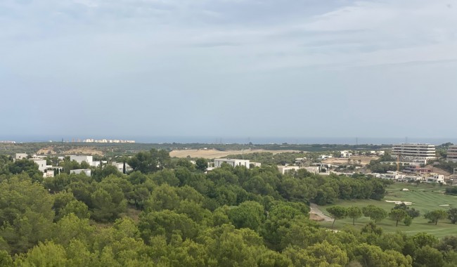 Resale - Apartment - Las Colinas Golf Resort
