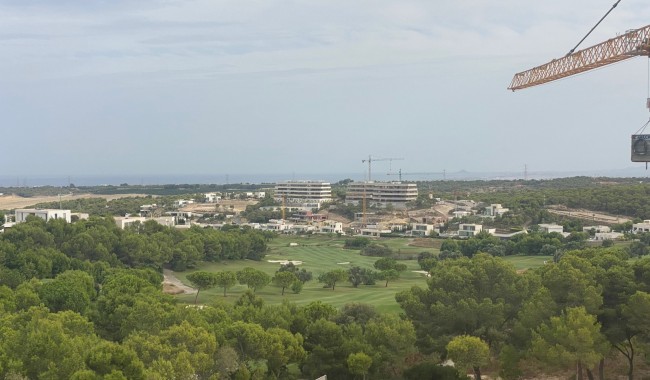 Resale - Apartment - Las Colinas Golf Resort