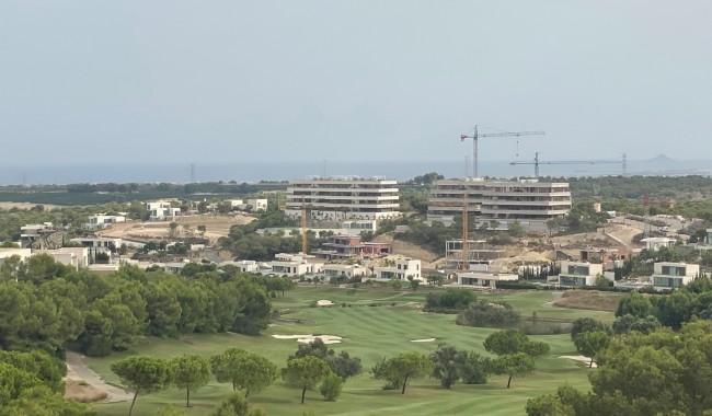Resale - Apartment - Las Colinas Golf Resort