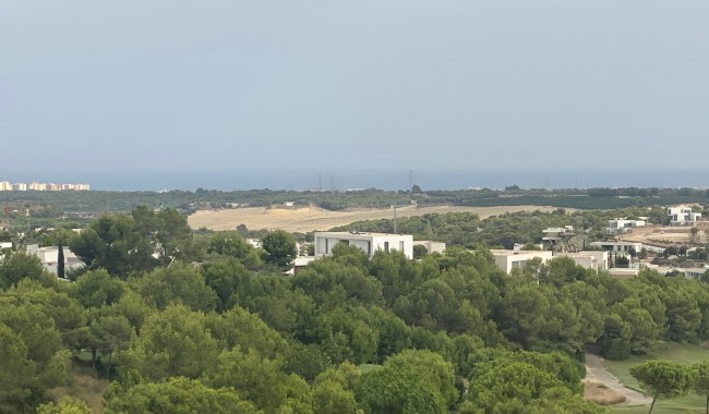 Resale - Apartment - Las Colinas Golf Resort