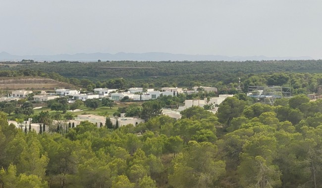 Resale - Apartment - Las Colinas Golf Resort