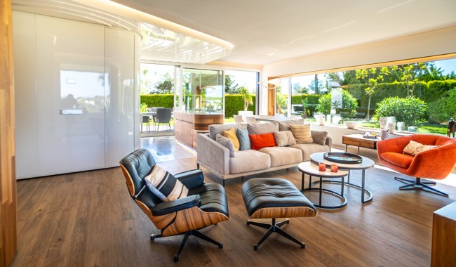 Resale - Apartment - Las Colinas Golf Resort