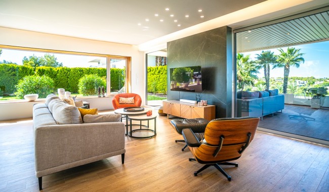 Resale - Apartment - Las Colinas Golf Resort