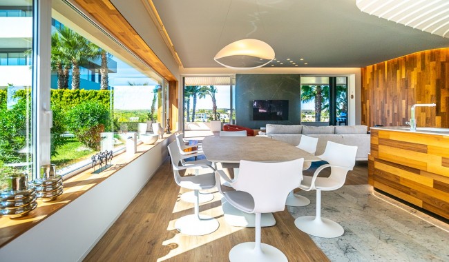 Resale - Apartment - Las Colinas Golf Resort