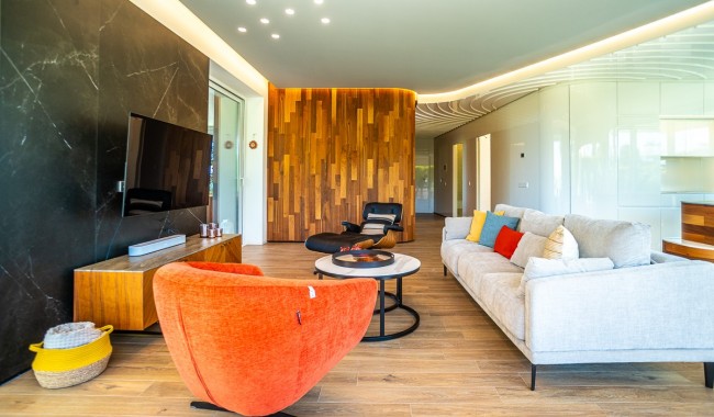 Resale - Apartment - Las Colinas Golf Resort