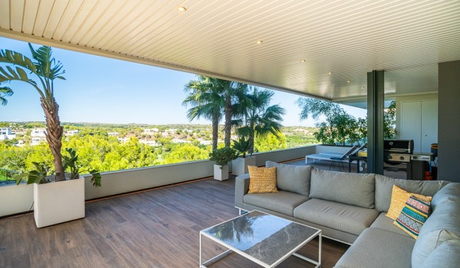 Resale - Apartment - Las Colinas Golf Resort