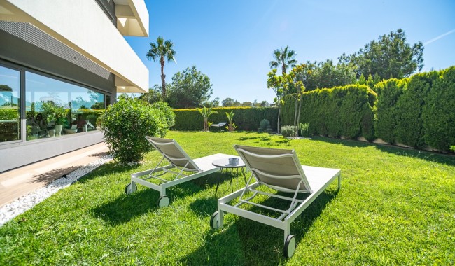Resale - Apartment - Las Colinas Golf Resort