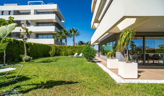 Resale - Apartment - Las Colinas Golf Resort