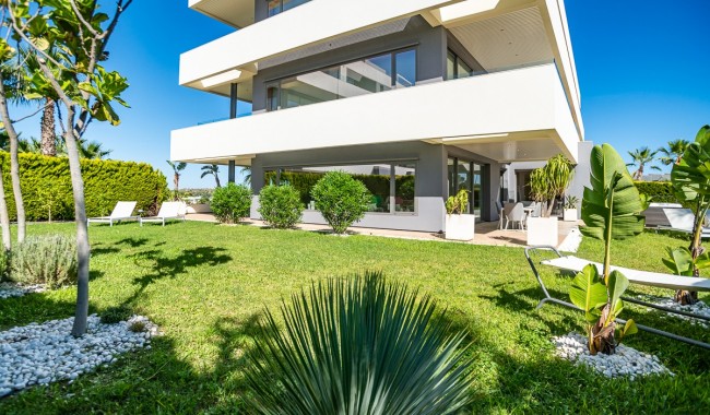Resale - Apartment - Las Colinas Golf Resort