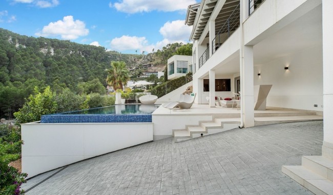 Resale - Villa - Palma de Mallorca - Son Vida