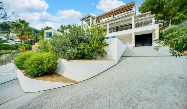 Resale - Villa - Palma de Mallorca - Son Vida