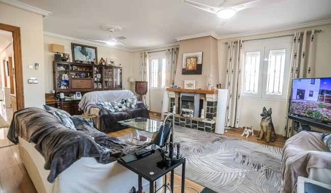 Resale - Villa - Torrevieja - LOS BALCONES - LOS ALTOS