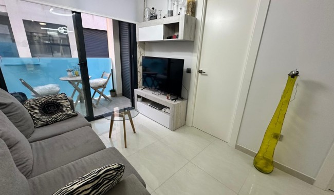 Segunda mano - Apartamento - Torrevieja - Calas Blancas