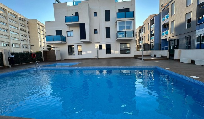 Segunda mano - Apartamento - Torrevieja - Calas Blancas