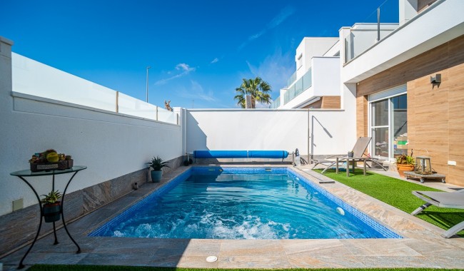 Brukt - Villa - Pilar de La Horadada