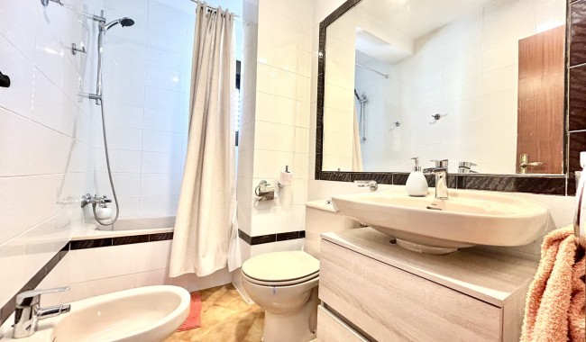 Resale - Apartment - Cabo Roig