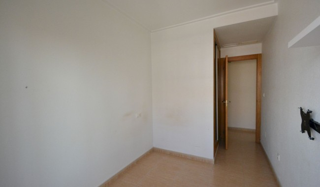 Resale - Apartment - Guardamar