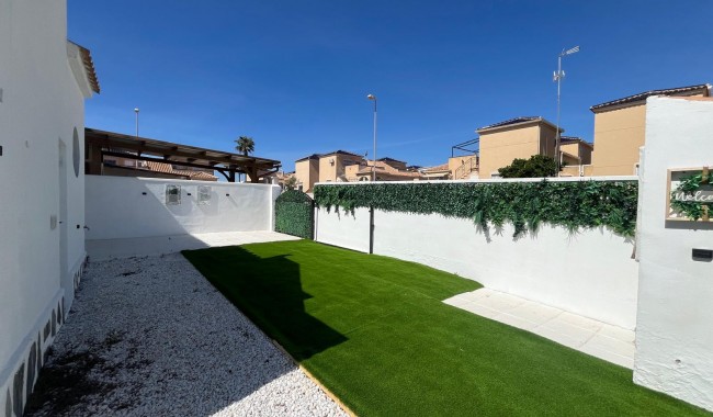 Resale - Bungalow - Punta Prima - Serena