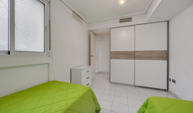 Segunda mano - Apartamento - Torrevieja - Centro