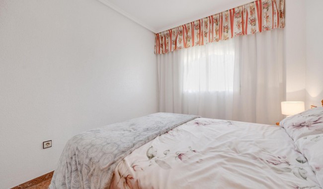 Sprzedaż - Apartament - Torrevieja - Parque las naciones