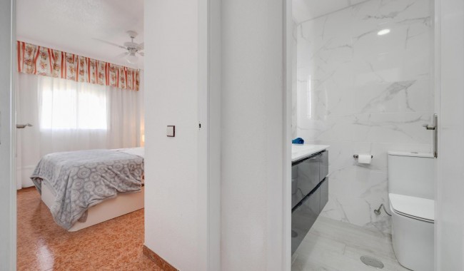 Sprzedaż - Apartament - Torrevieja - Parque las naciones