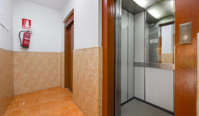 Sprzedaż - Apartament - Torrevieja - Parque las naciones