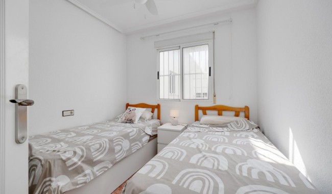 Sprzedaż - Apartament - Torrevieja - Parque las naciones