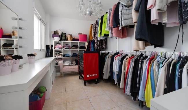 Resale - Apartment - Torrevieja - Centro - Muelle Pesquero