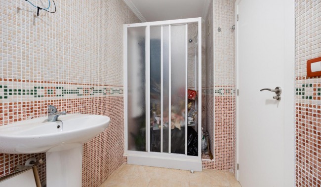 Resale - Apartment - Torrevieja - Centro - Muelle Pesquero