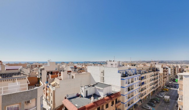 Resale - Apartment - Torrevieja - Centro - Muelle Pesquero