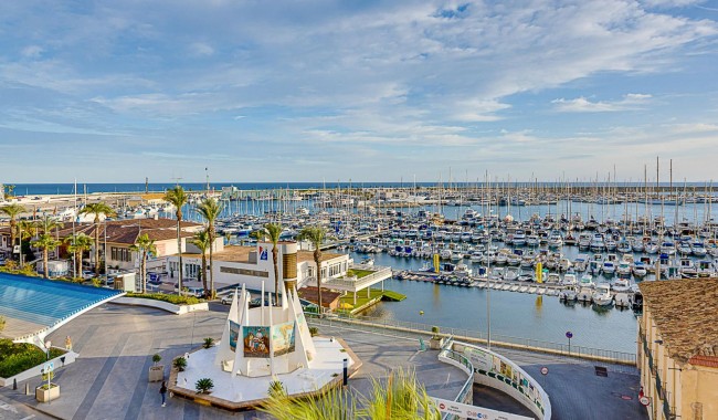Resale - Apartment - Torrevieja - Centro - Muelle Pesquero